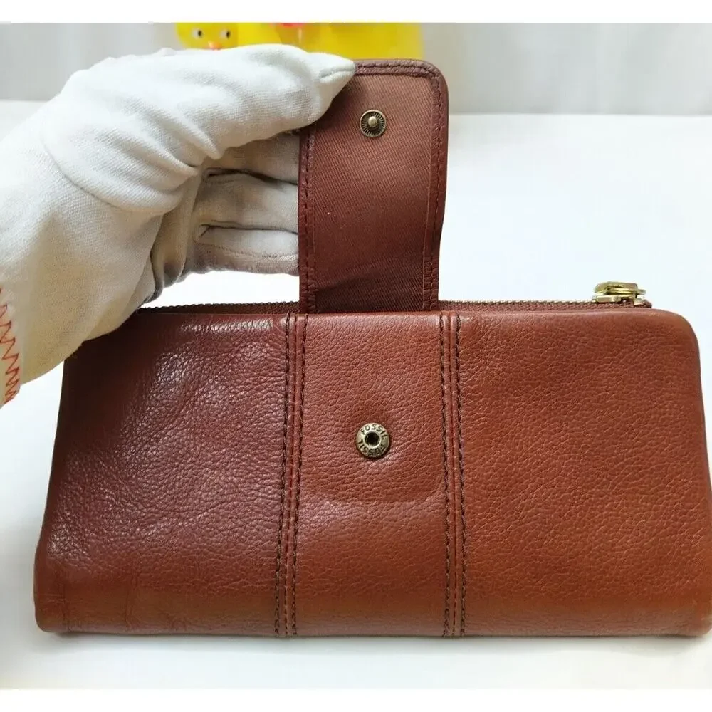 Fossil Ella Brown Leather Credit Card ID Window Zipper Bifold Wallet